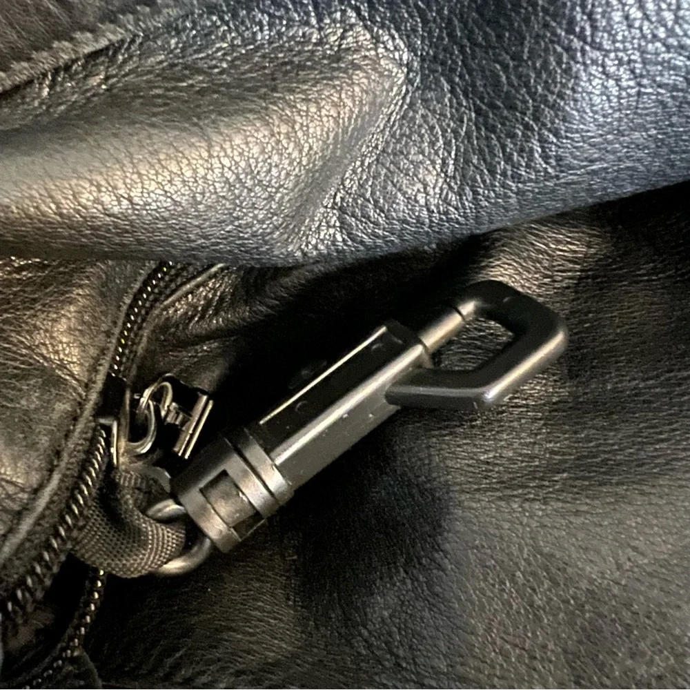 TUMI Black Leather Expandable Weekender Tote Duffel Bag